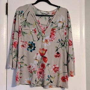 New York and Company 3 quarter sleeve floral blouse size medium M